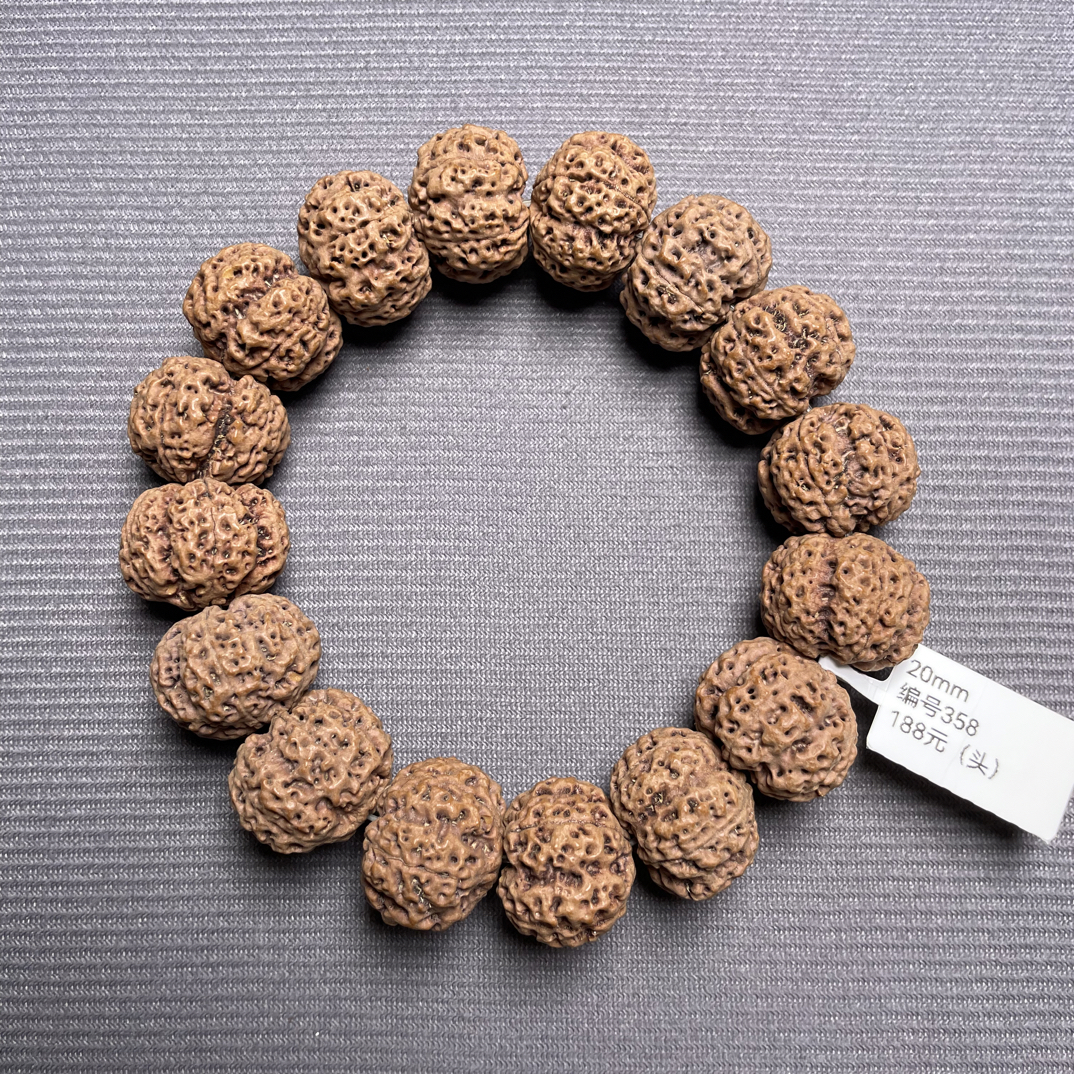 20mm五星针孔蜂王（头）编号358 金刚菩提手串