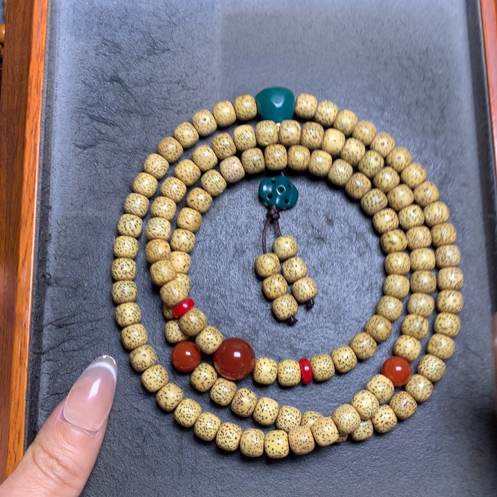 星月菩提吊坠菩提