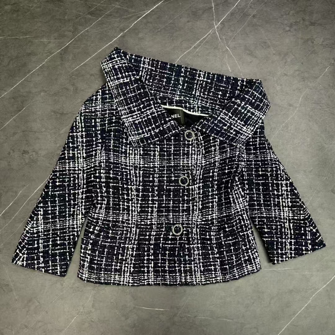 99新 Chanel/香奈儿 38码 斜肩外套