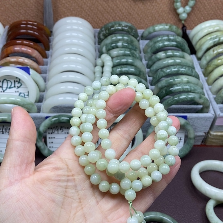 蛇纹石玉未镶嵌手链