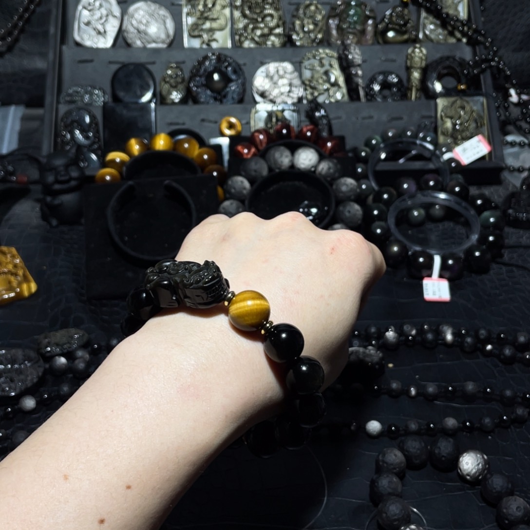 黑曜岩手链未镶嵌还***?