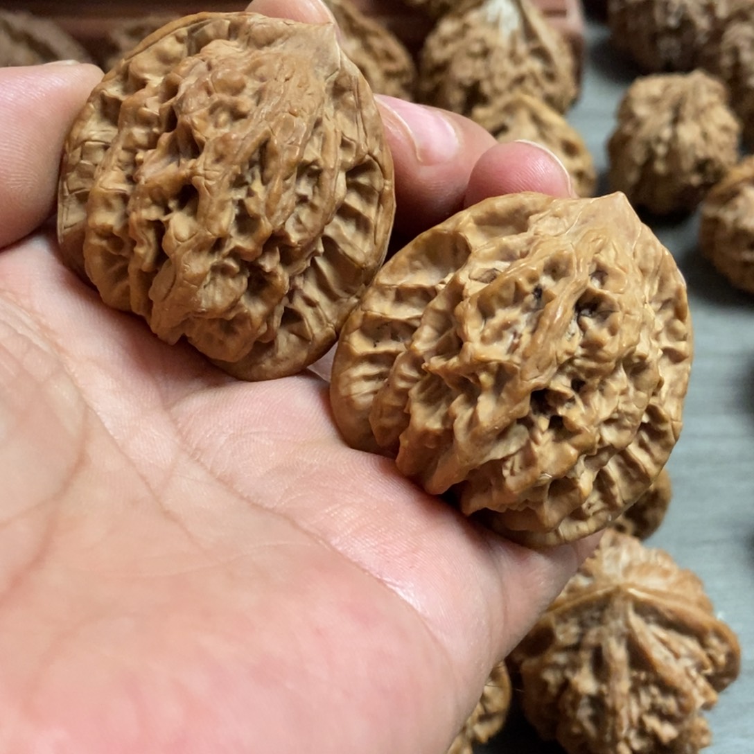 1***3吊坠文玩核桃虎头41尺色差福利