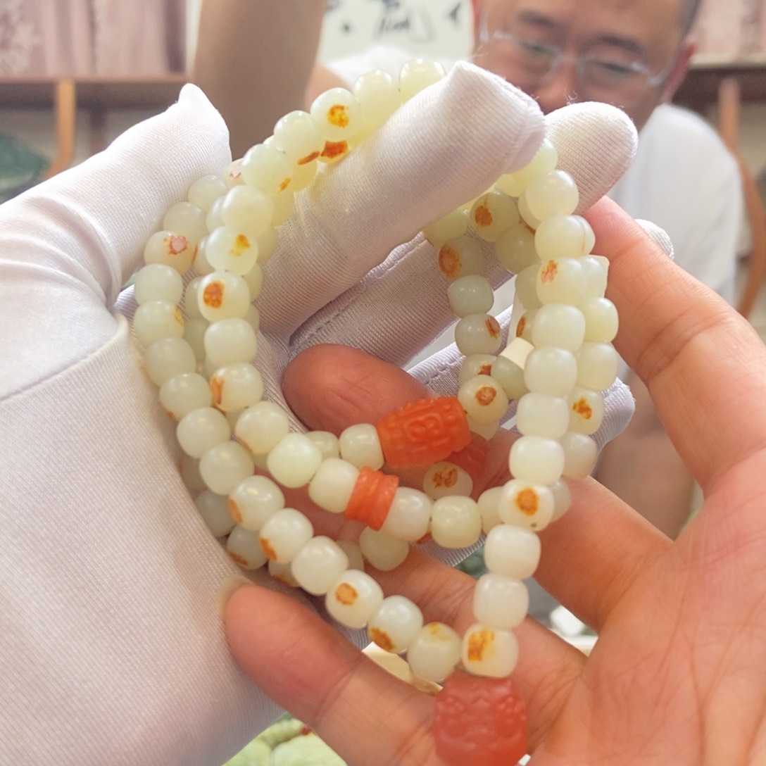 和田玉吊坠未镶嵌