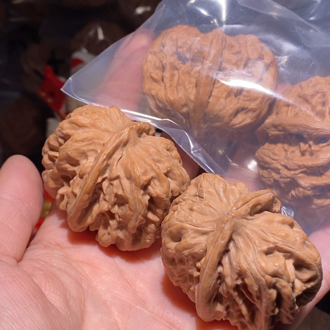 此***海吊坠文玩核桃46方块