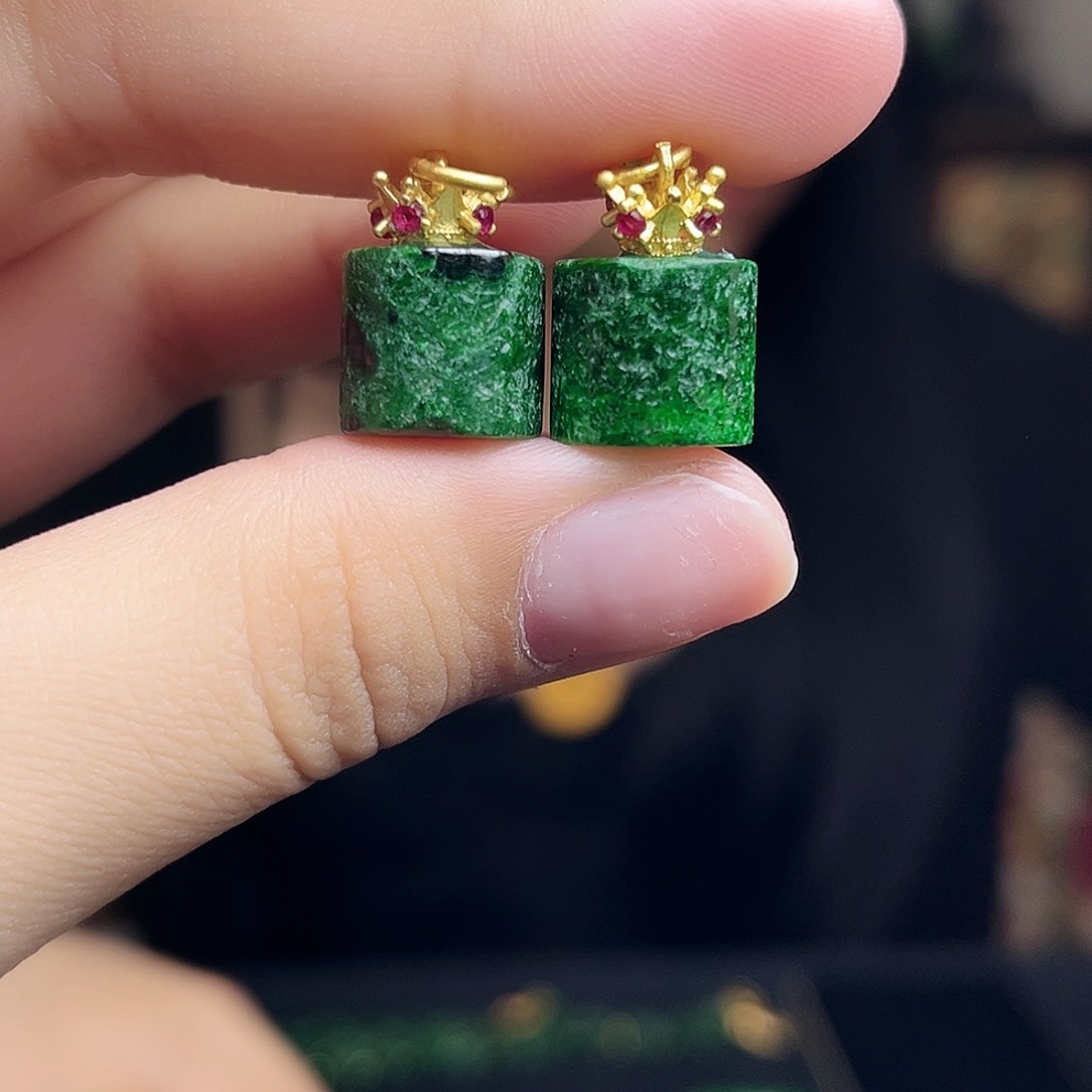 颈饰未镶嵌翡翠娟多样性