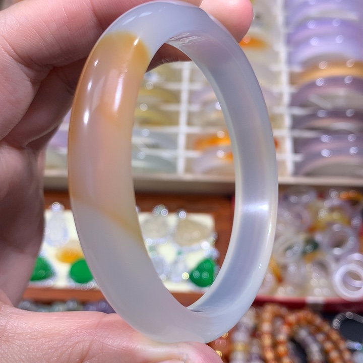 玛瑙/玉髓手镯未镶嵌