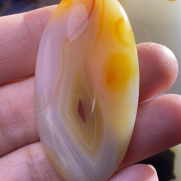 未镶嵌颈饰玛瑙/玉髓梦**裳