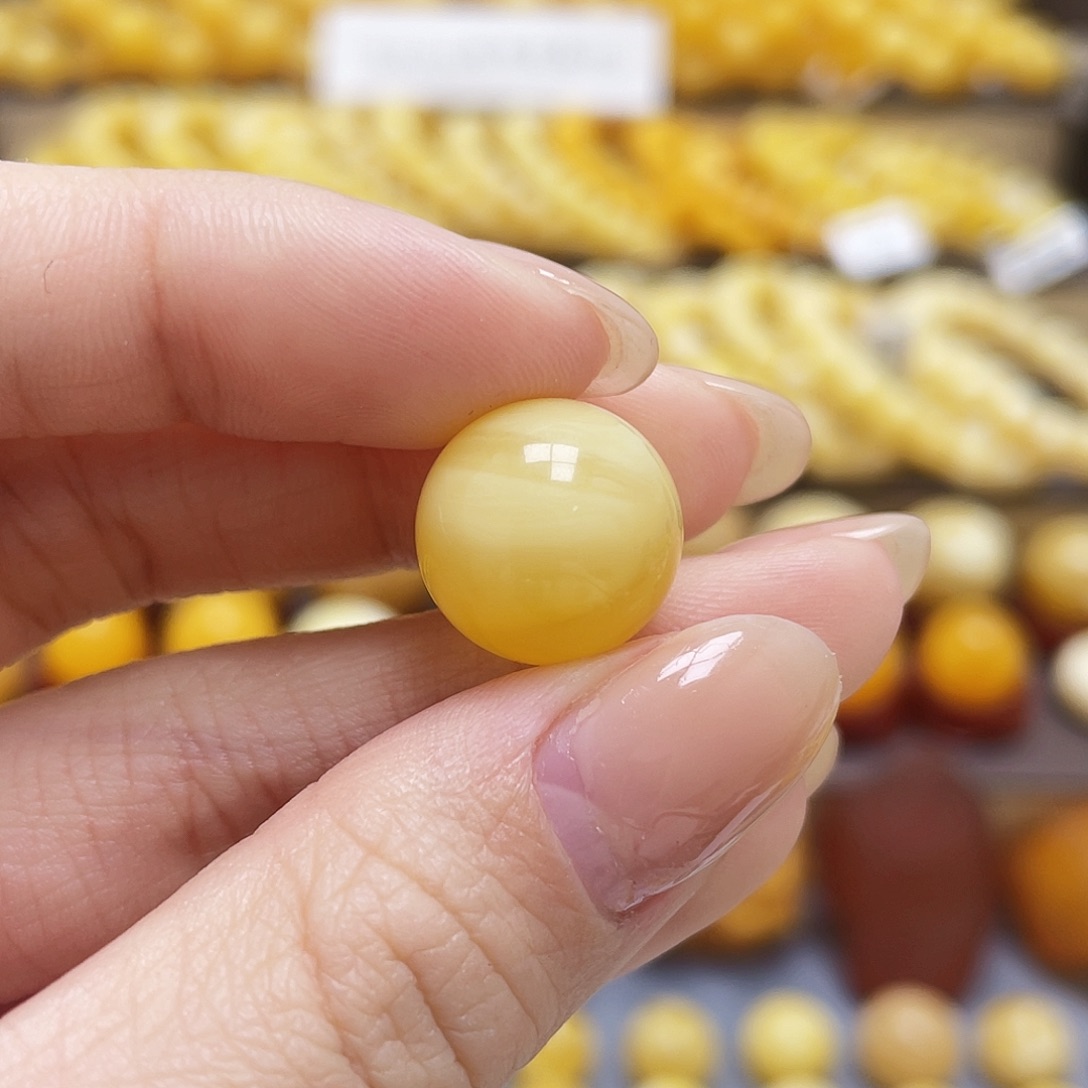 琥珀裸石未镶嵌蜜蜡圆珠14.3mm