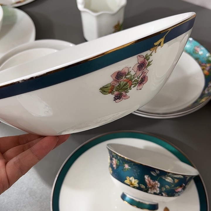 瓷片微瑕骨瓷汤盆一个