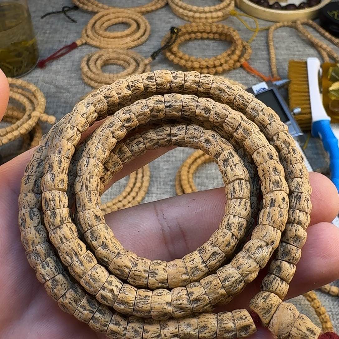 柏香籽/百香籽吊坠赔