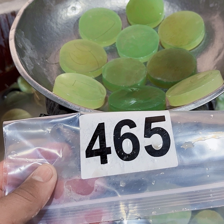 蛇纹石玉未镶嵌珠宝半成品