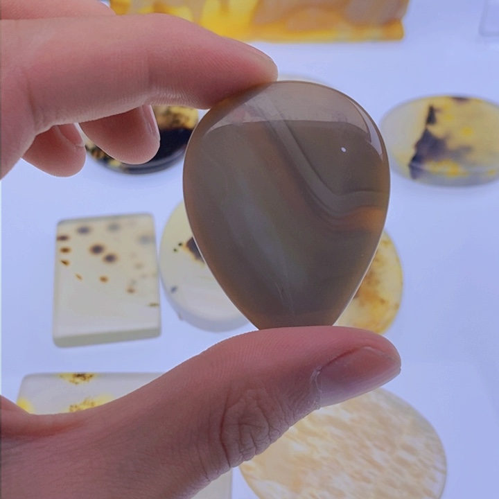 玛瑙/玉髓颈饰未镶嵌