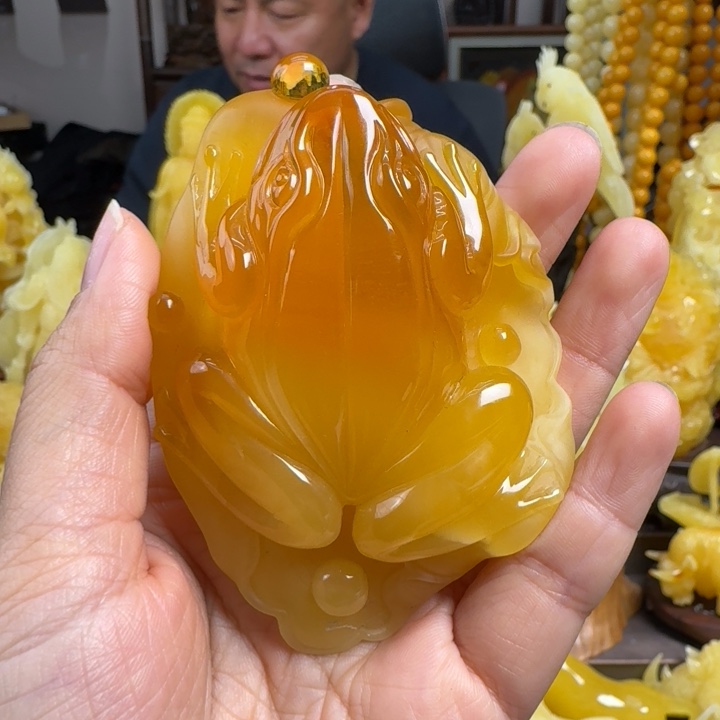 蜜蜡珠宝奇石未镶嵌