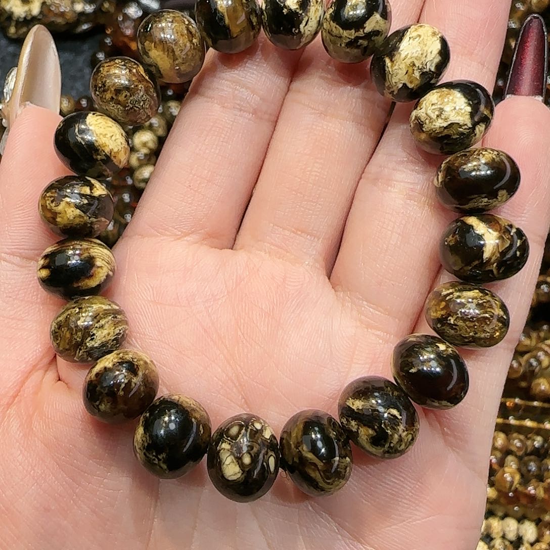 琥珀耳饰未镶嵌李*抚顺琥珀