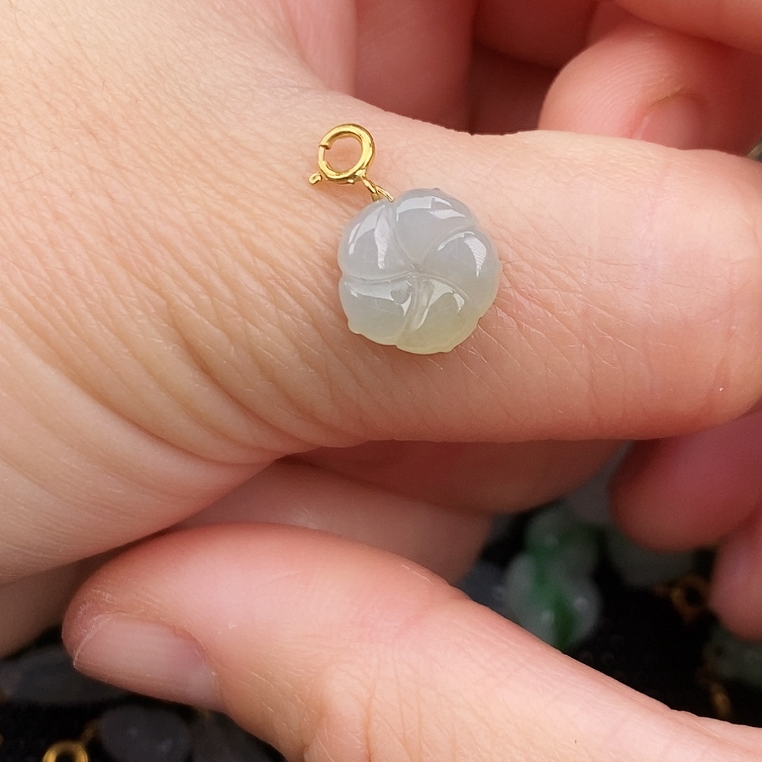 翡翠颈饰18K金镶嵌花