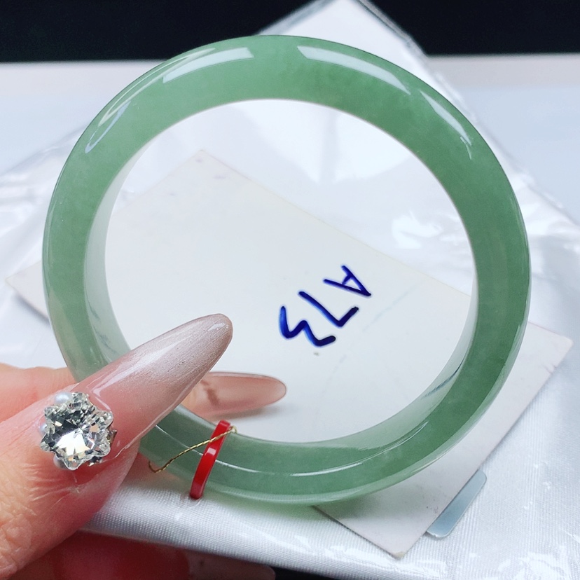 【闪购商品】翡翠手镯未镶嵌52.5圈