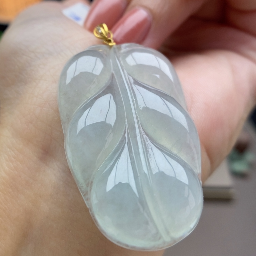 翡翠18K金镶嵌颈饰吊坠58