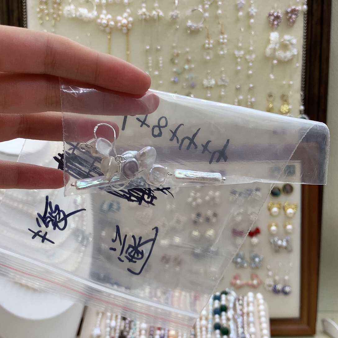 银S925镶嵌耳饰淡水珍珠