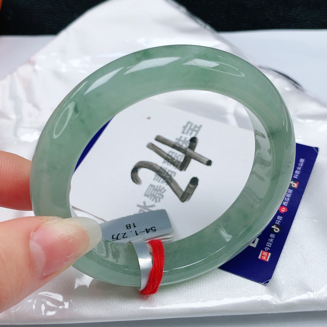 翡翠手镯未镶嵌缅甸天然a货翡翠