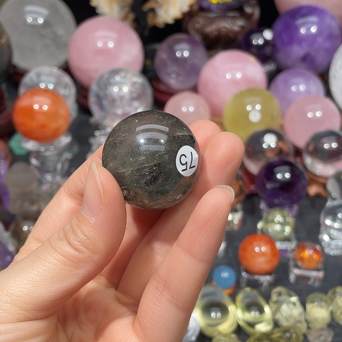 W***L水晶未镶嵌珠宝半成品3.43微瑕