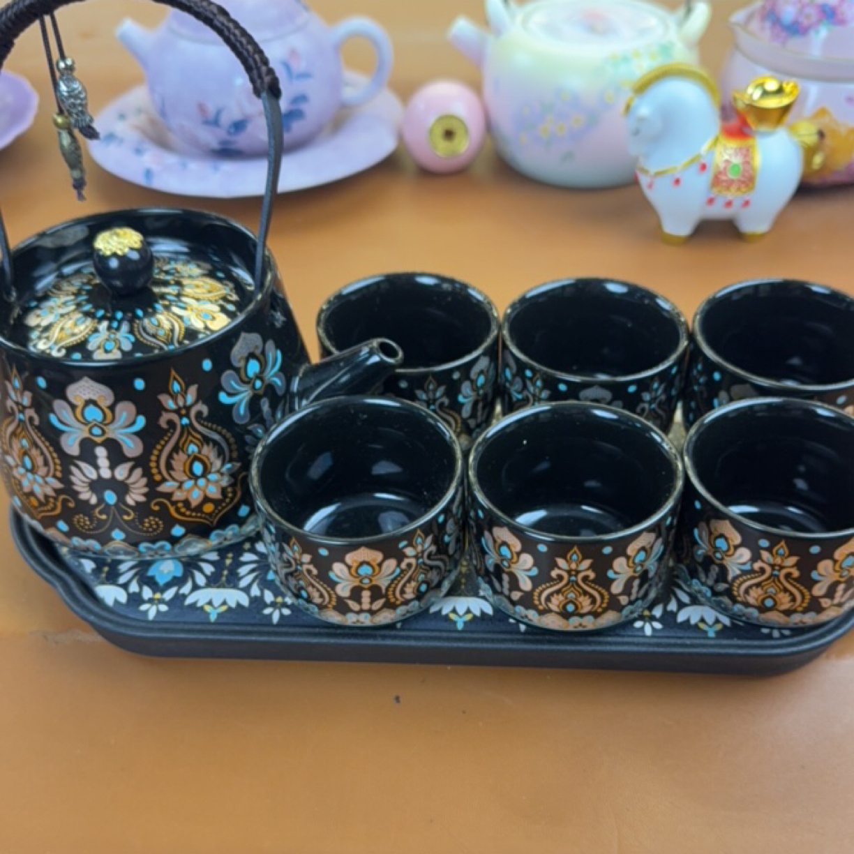 黑色金银厝提梁壶一壶六杯带茶盘