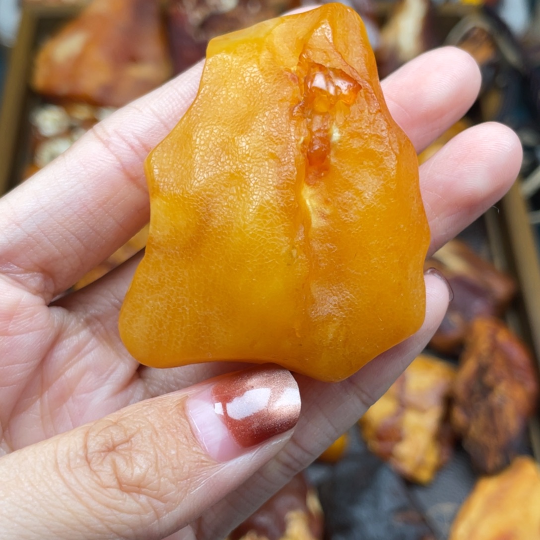 琥珀18K金镶嵌珠宝奇石