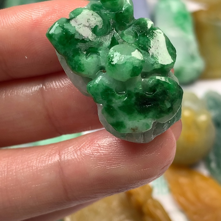 定制翡翠未镶嵌翡翠