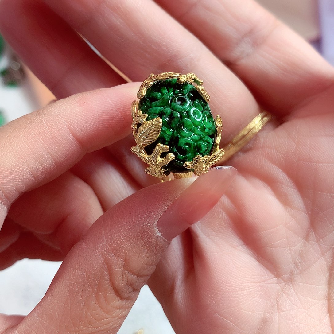 翡翠颈饰银S925镶嵌翡翠