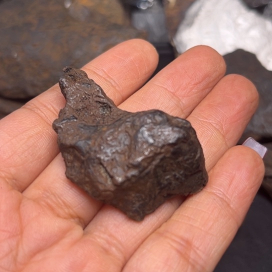 小***志花岗石铁合金阿勒泰