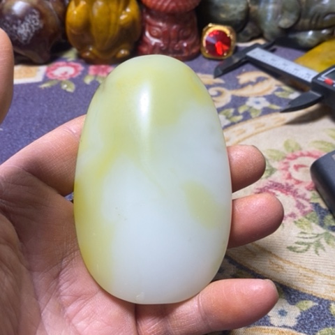 q w er t y ui o p