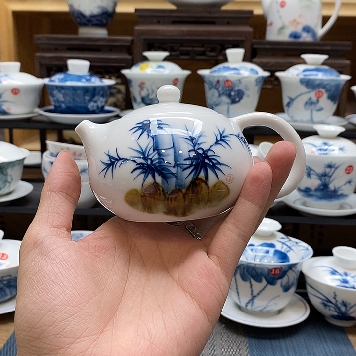 手绘竹子茶壶160高温瓷釉下彩微瑕福利款