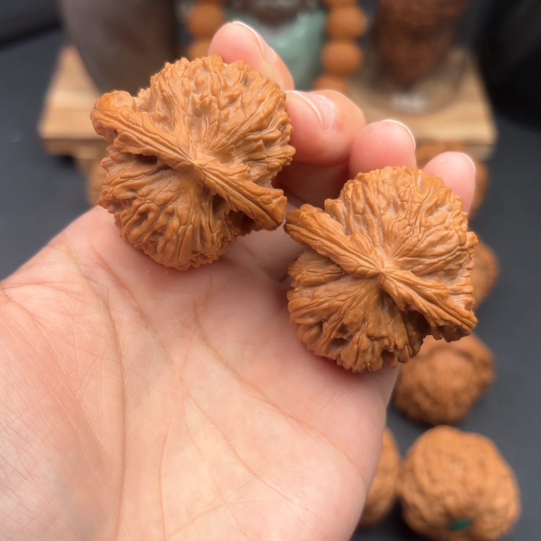 文玩核桃把件白狮子42