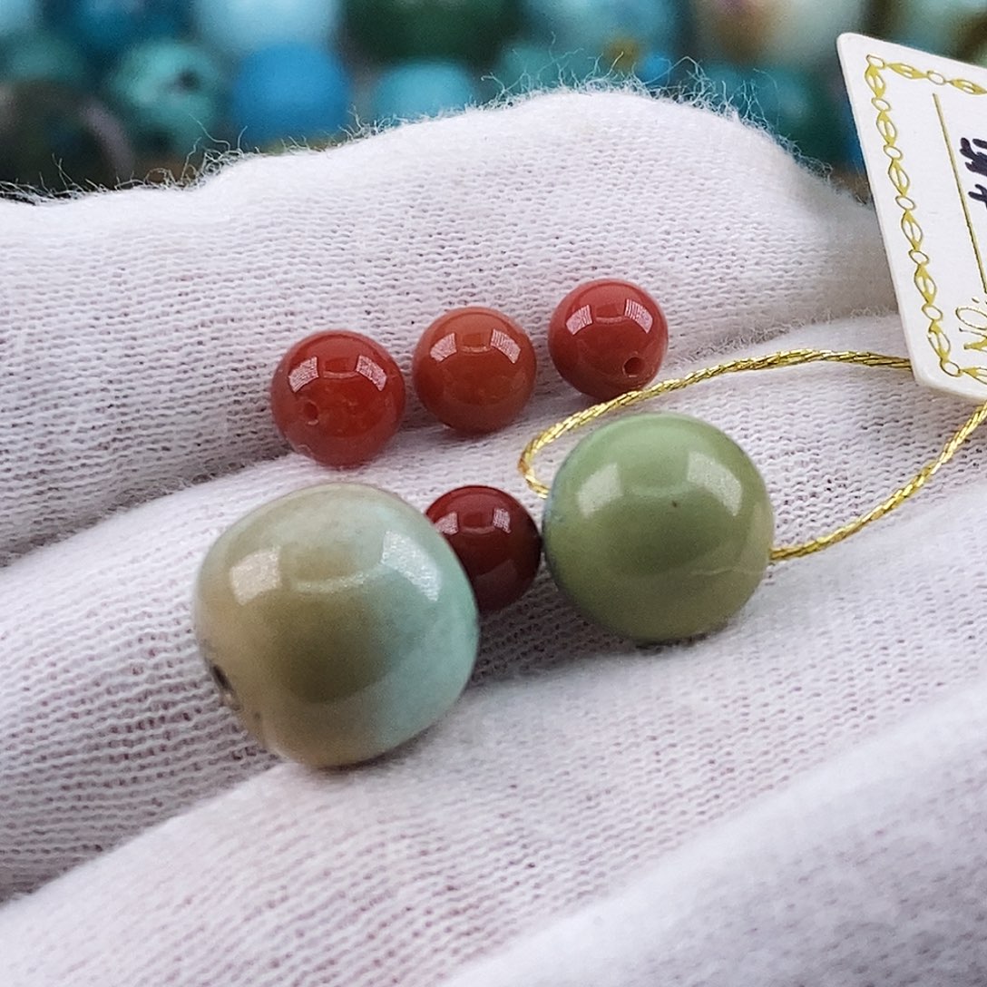 南红玛瑙未镶嵌珠宝奇石