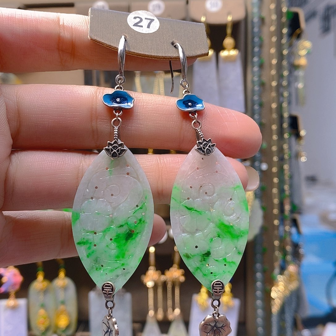 未镶嵌翡翠耳饰翡翠