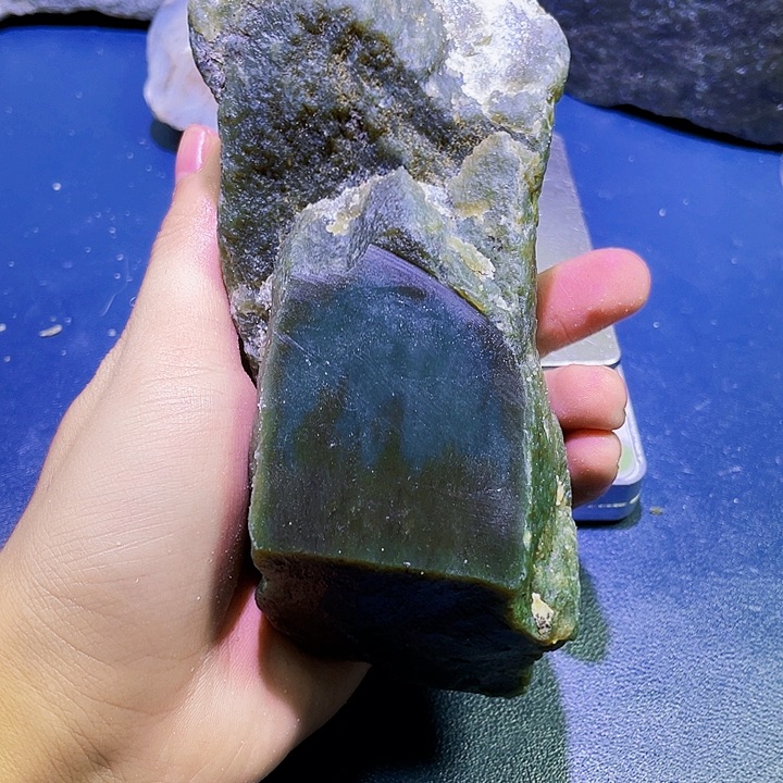 未镶嵌和田玉（糖玉）珠宝半成品