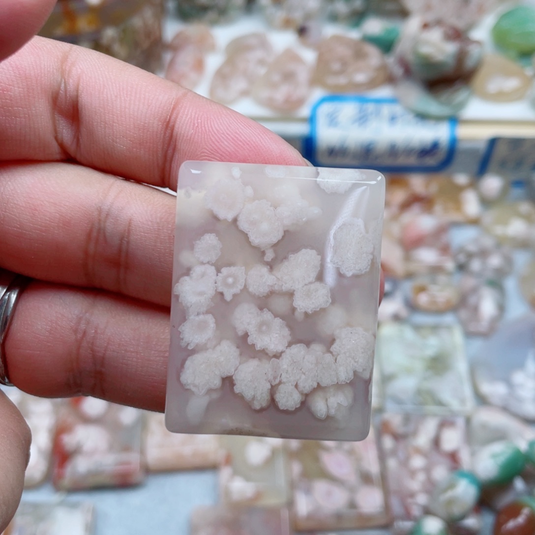 未镶嵌玛瑙/玉髓珠宝奇石