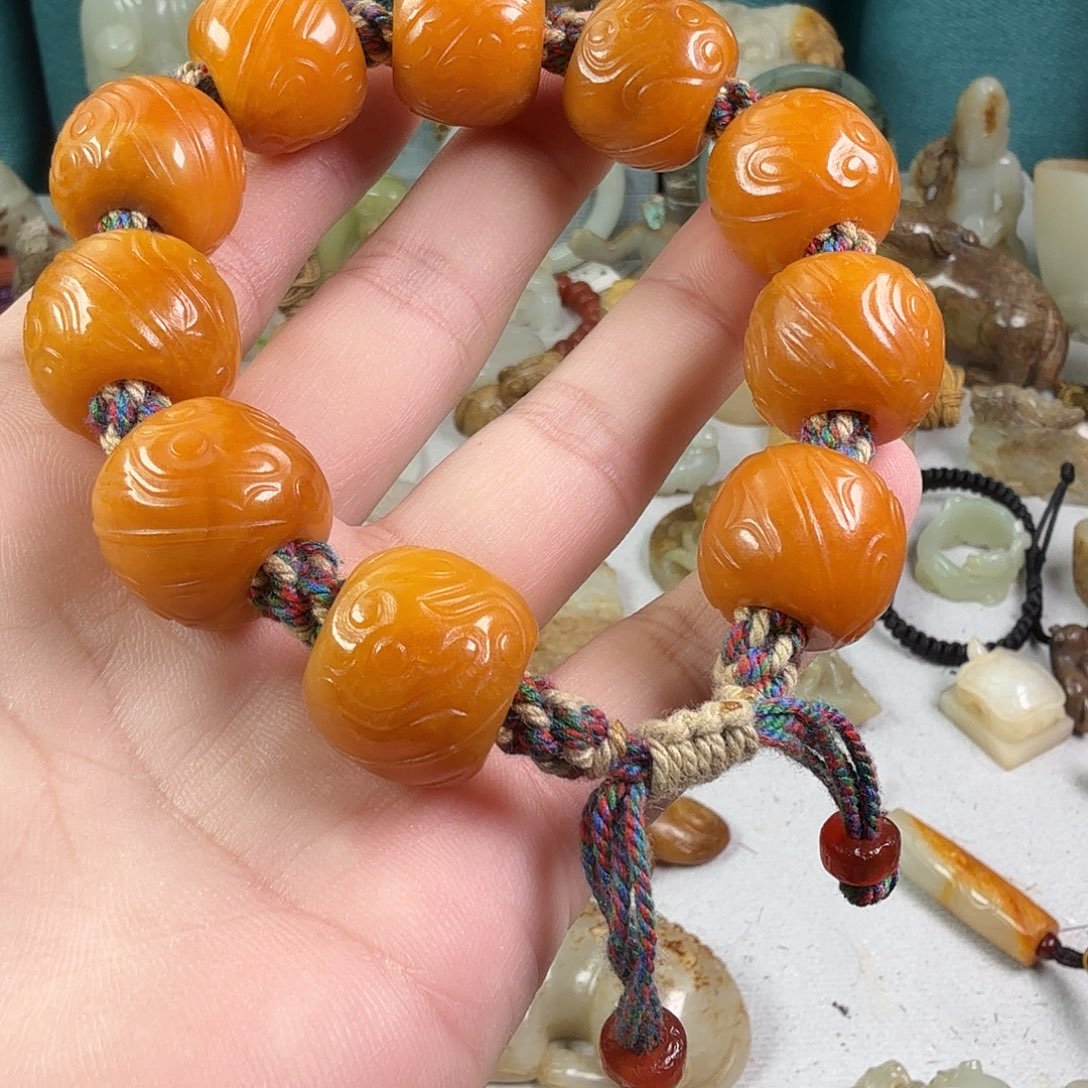 九***彪和田玉（糖玉）未镶嵌挂件