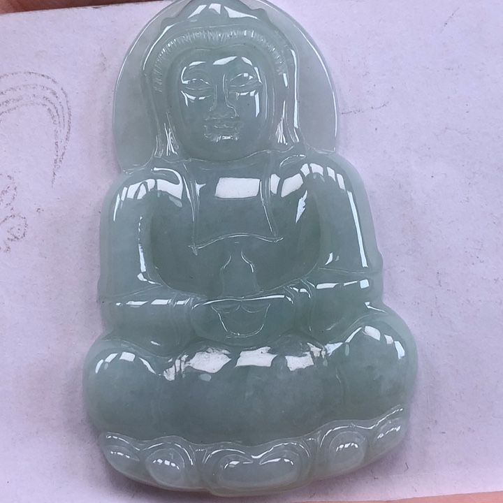 颈饰未镶嵌翡翠观音
