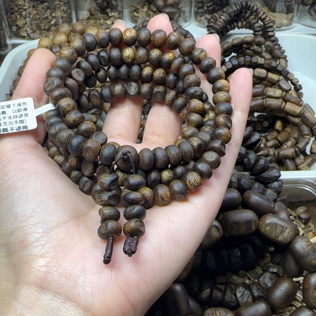 王***篼沉香手串多圈高油虫漏张勺子28克