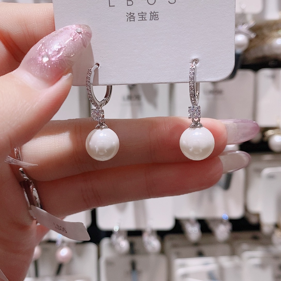 锆石铜合金合金银色