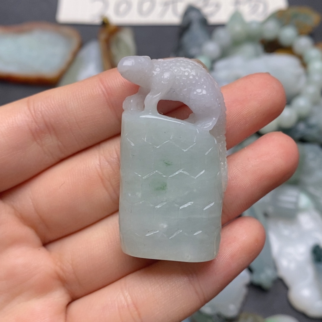 定制翡翠未镶嵌翡翠