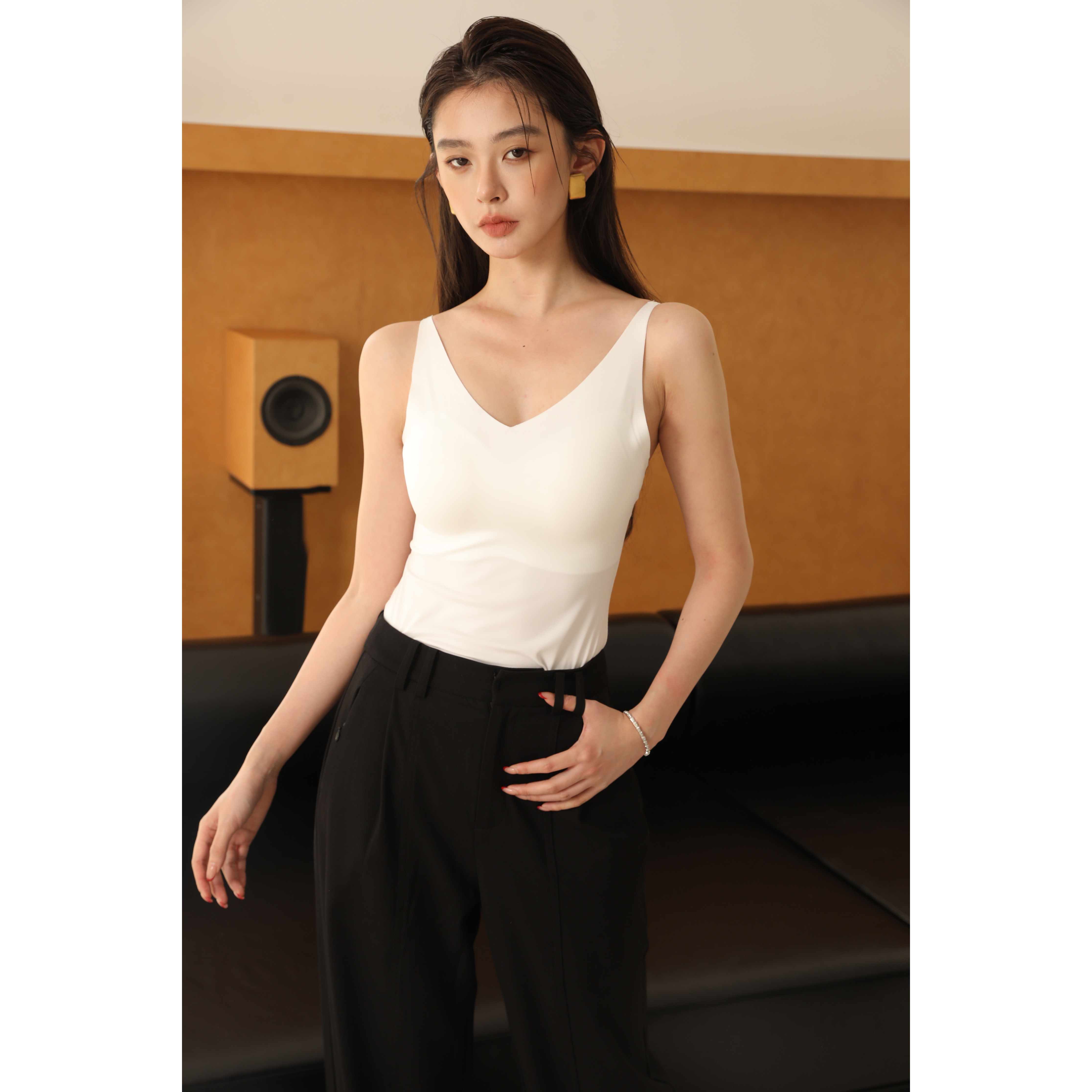 【宽V肩罩杯一体大V打底背心】25早春必入超舒服遮副乳又时髦