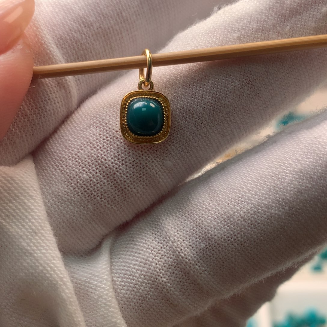 绿松石18K金镶嵌配饰