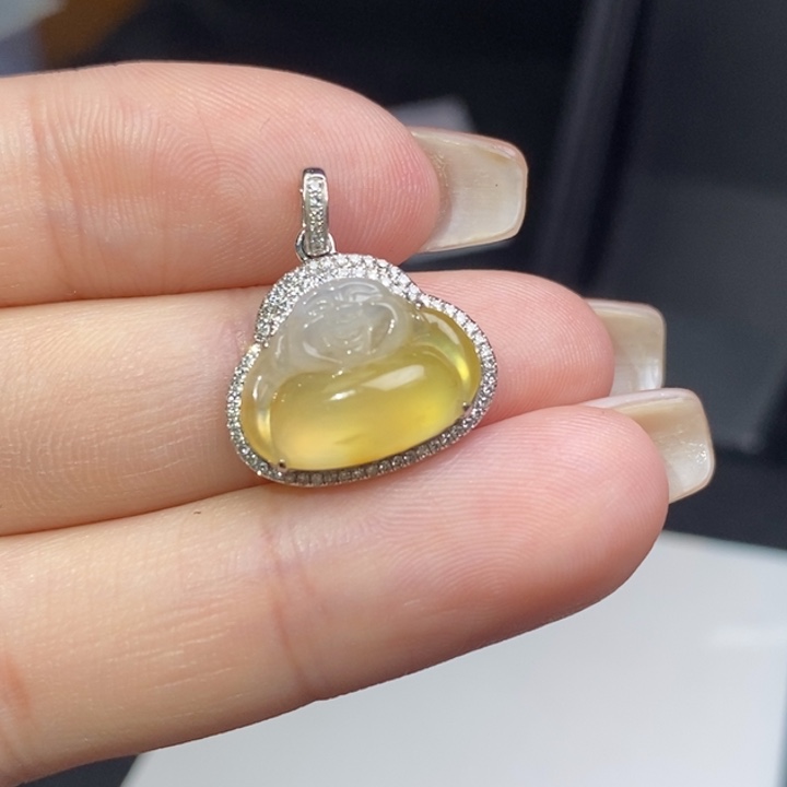 翡翠18K金镶嵌颈饰冰黄翡佛公小滴溜