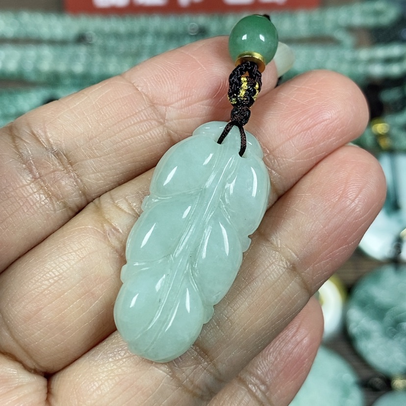 【闪购商品】翡翠颈饰未镶嵌玉吊坠翡翠玉金枝玉叶