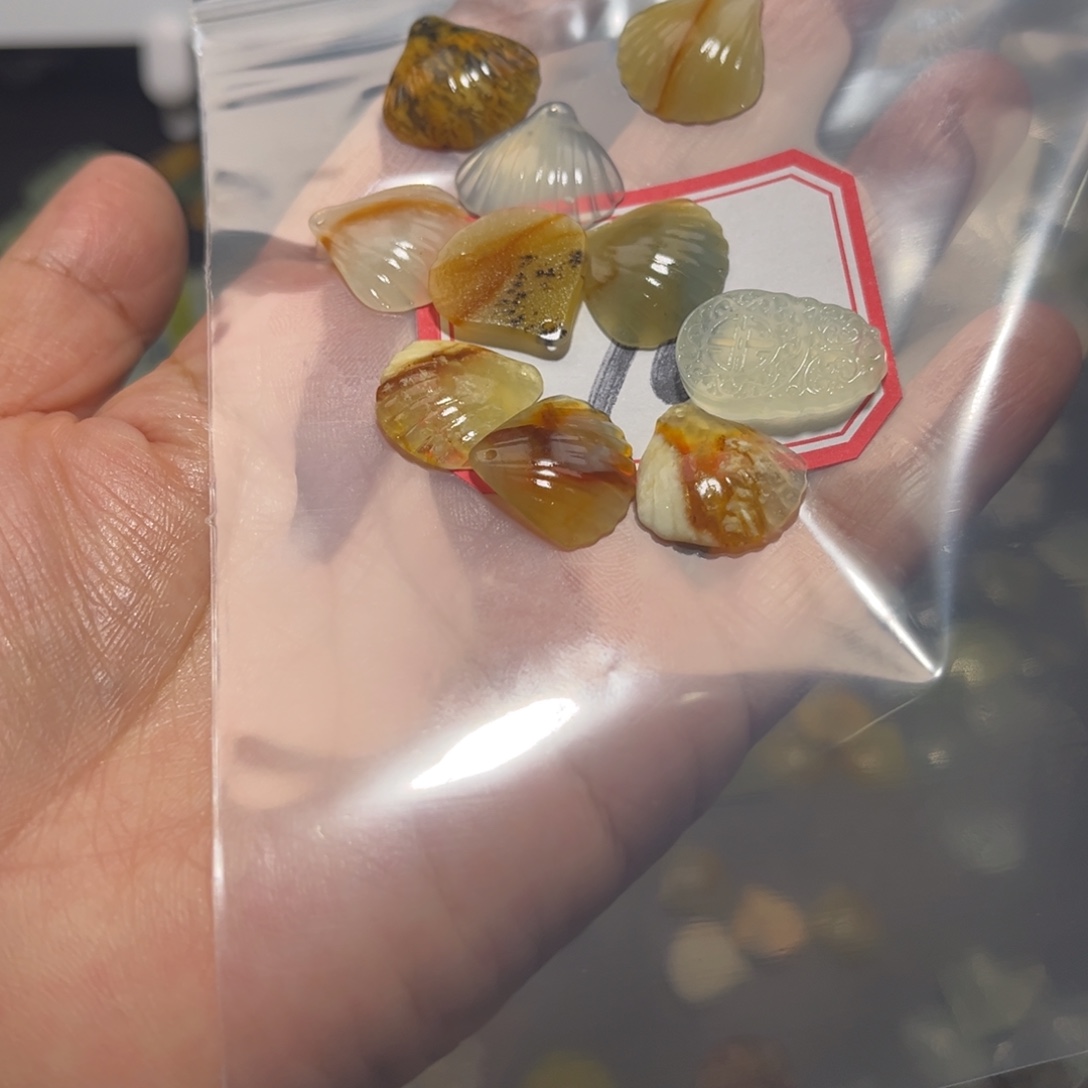 青***宁蛇纹石玉合金颈饰