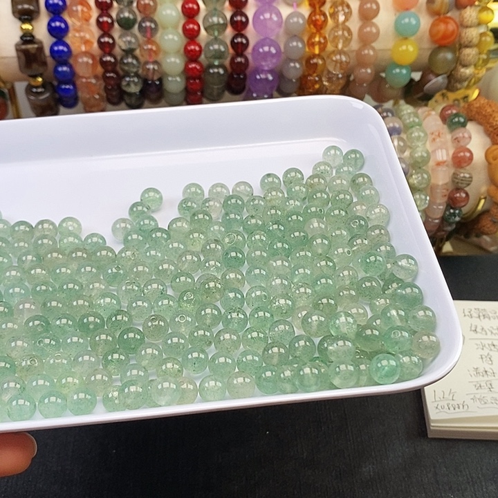 未镶嵌卡8草莓晶30玛瑙/玉髓