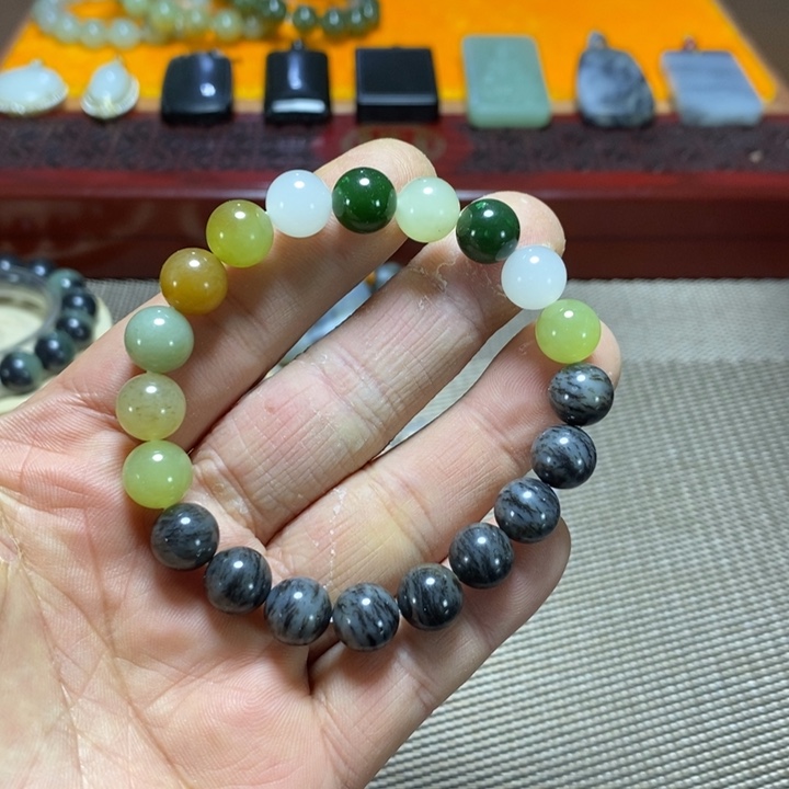 和田玉未镶嵌手链