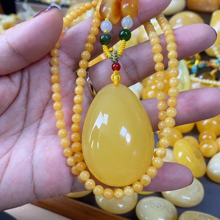 琥珀颈饰未镶嵌水滴