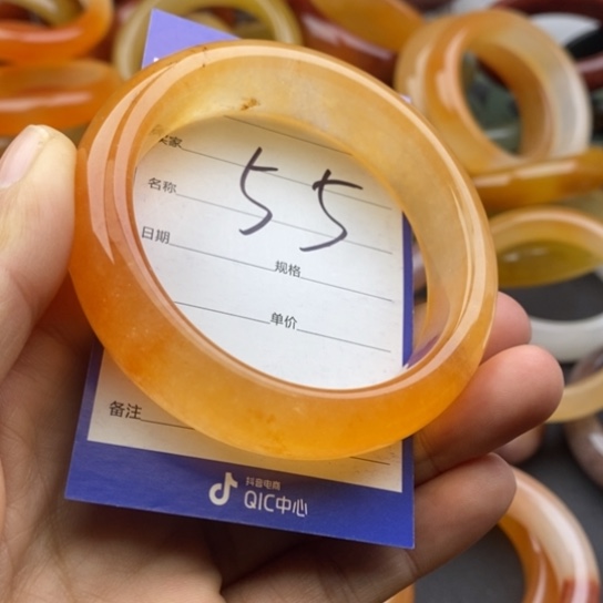 石英质玉未镶嵌手镯